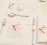 General-Christmas-table-linen